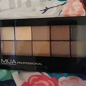 Brand new MUA Professional 10 Eyeshaow Palette